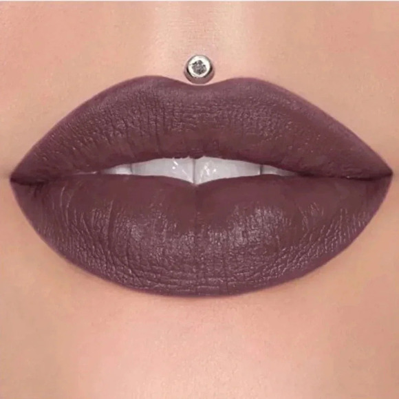 JEFFREE STAR COSMETICS Velvet Trap Lipstick - Mouse Trap - Picture 2 of 4